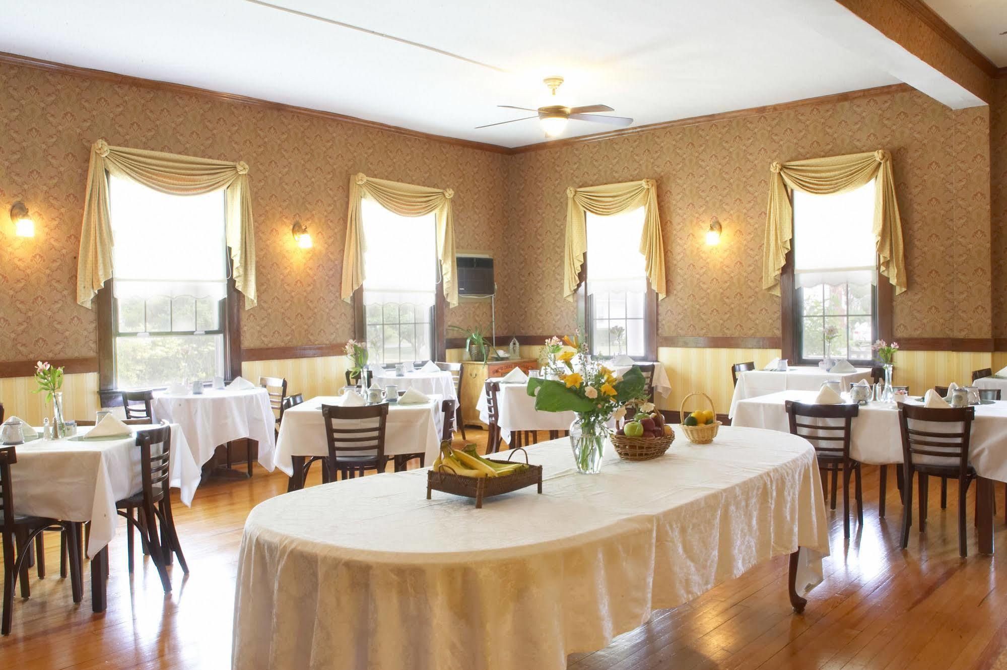 Spring Lake Inn Bagian luar foto